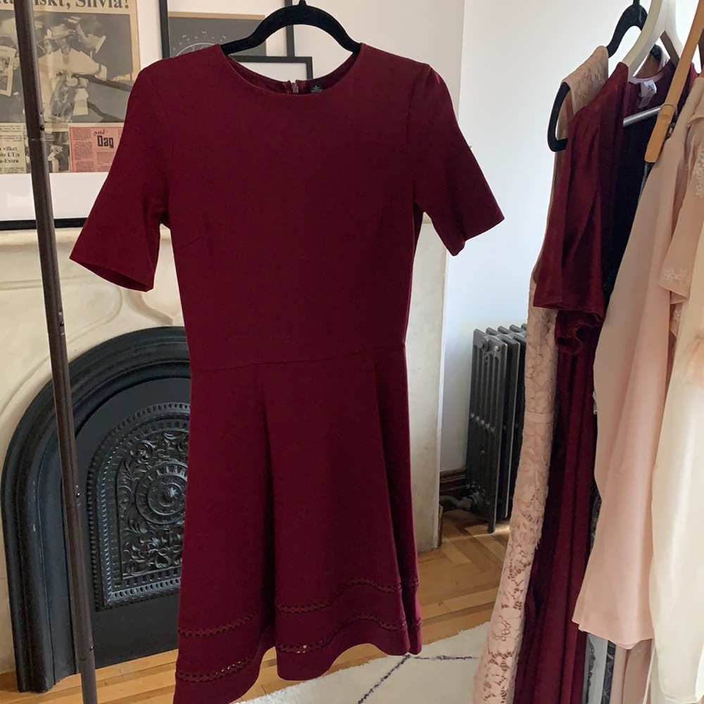 Dark red mini dress size M, never worn.